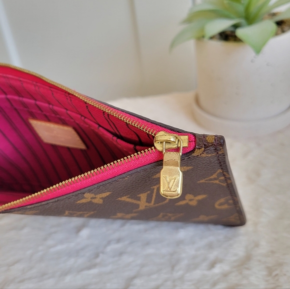 💕 LOUIS VUITTON Neverfull Monogram "PEONY" Mm/Gm Clutch/ Wristlet/Crossbody - Picture 14 of 15